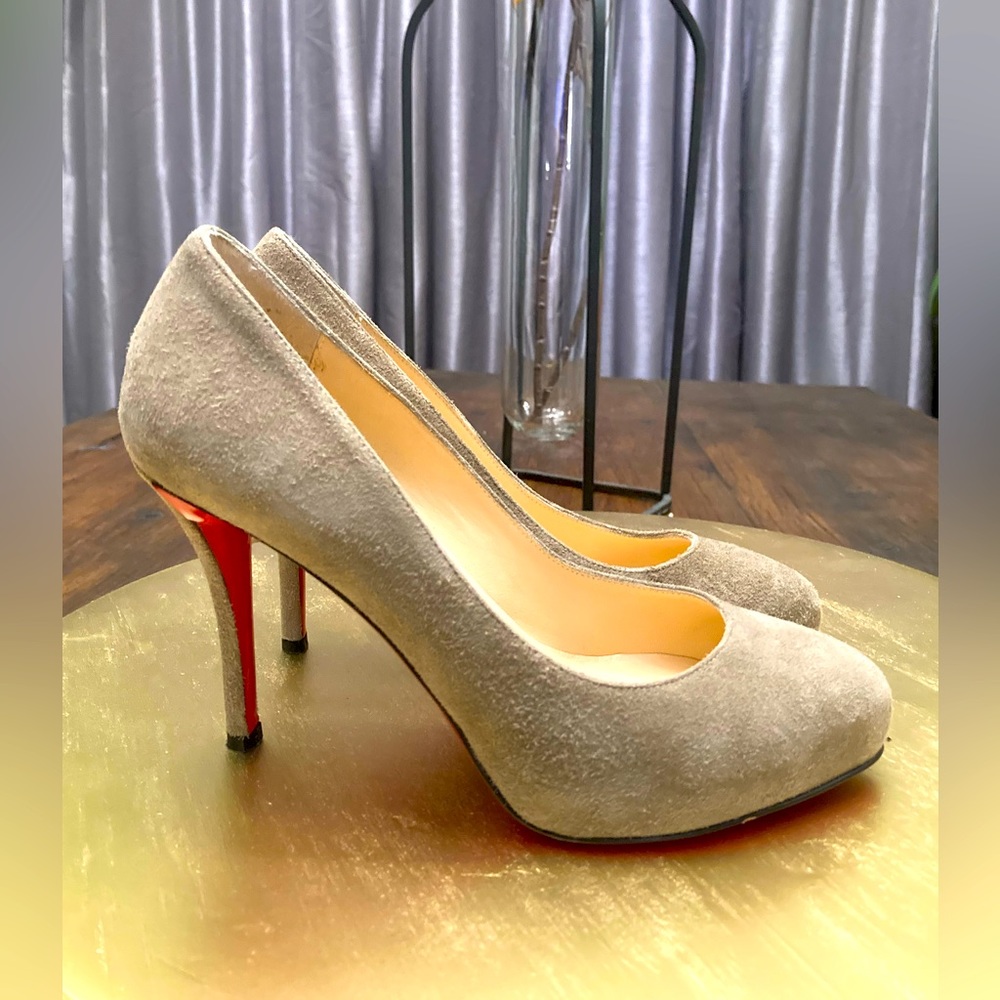 CHRISTIAN LOUBOUTINS ♥️ SUEDE KHAKI RED BOTTOMS. Size 37. Price firm.